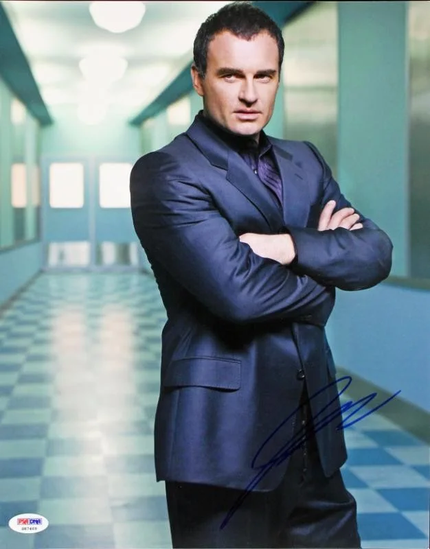 Julian Mcmahon — Julian Mcmahon Nip/Tuck Signed Authentic 11X14 Photo Autographed PSA/DNA #S87469