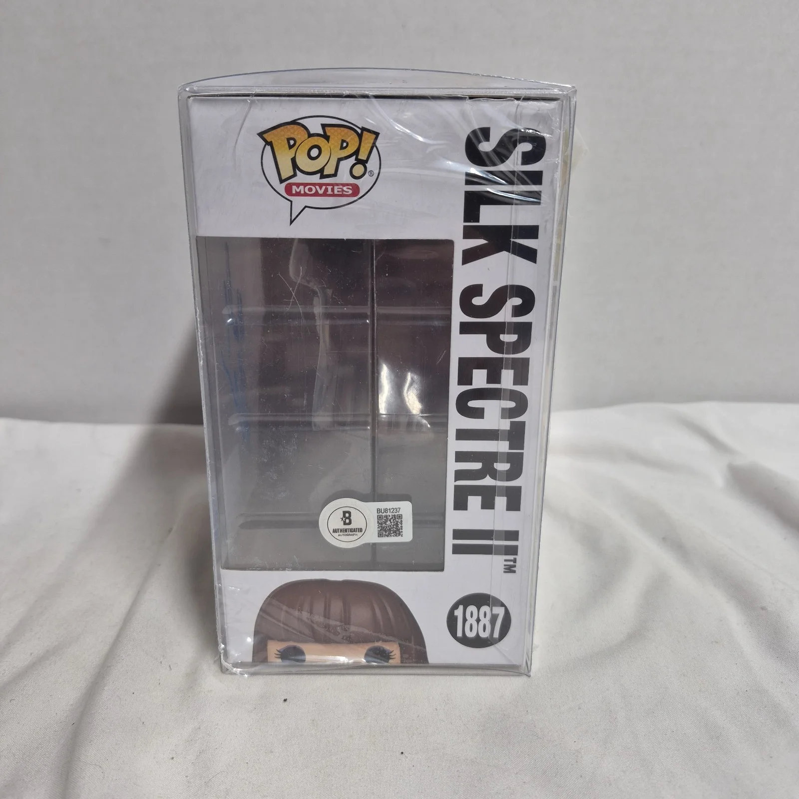 MALIN AKERMAN Autographed Watchmen Silk Spectre Funko Pop 1887 SIGNED Beckett, image 2