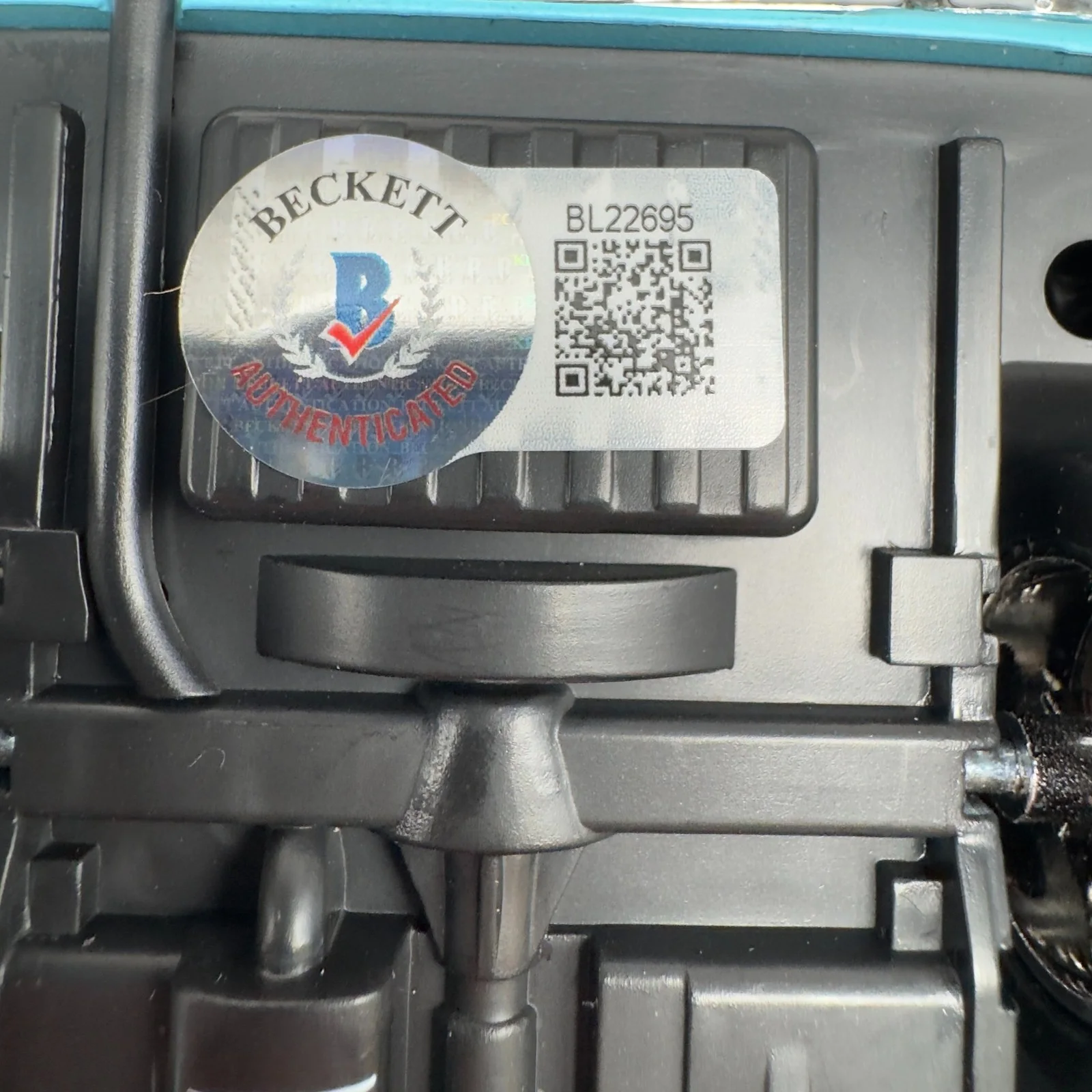 Daniel Radcliffe — Daniel Radcliffe Signed Harry Potter 1959 Ford Anglia Car Autograph Beckett!, изображение 3
