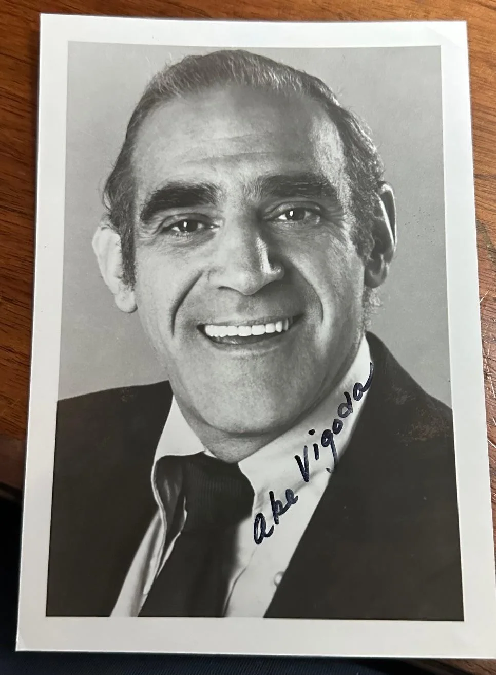 Abe Vigoda — Abe Vigoda - Signed Autograph Headshot Photo - The Godfather / Barney Miller 5x7