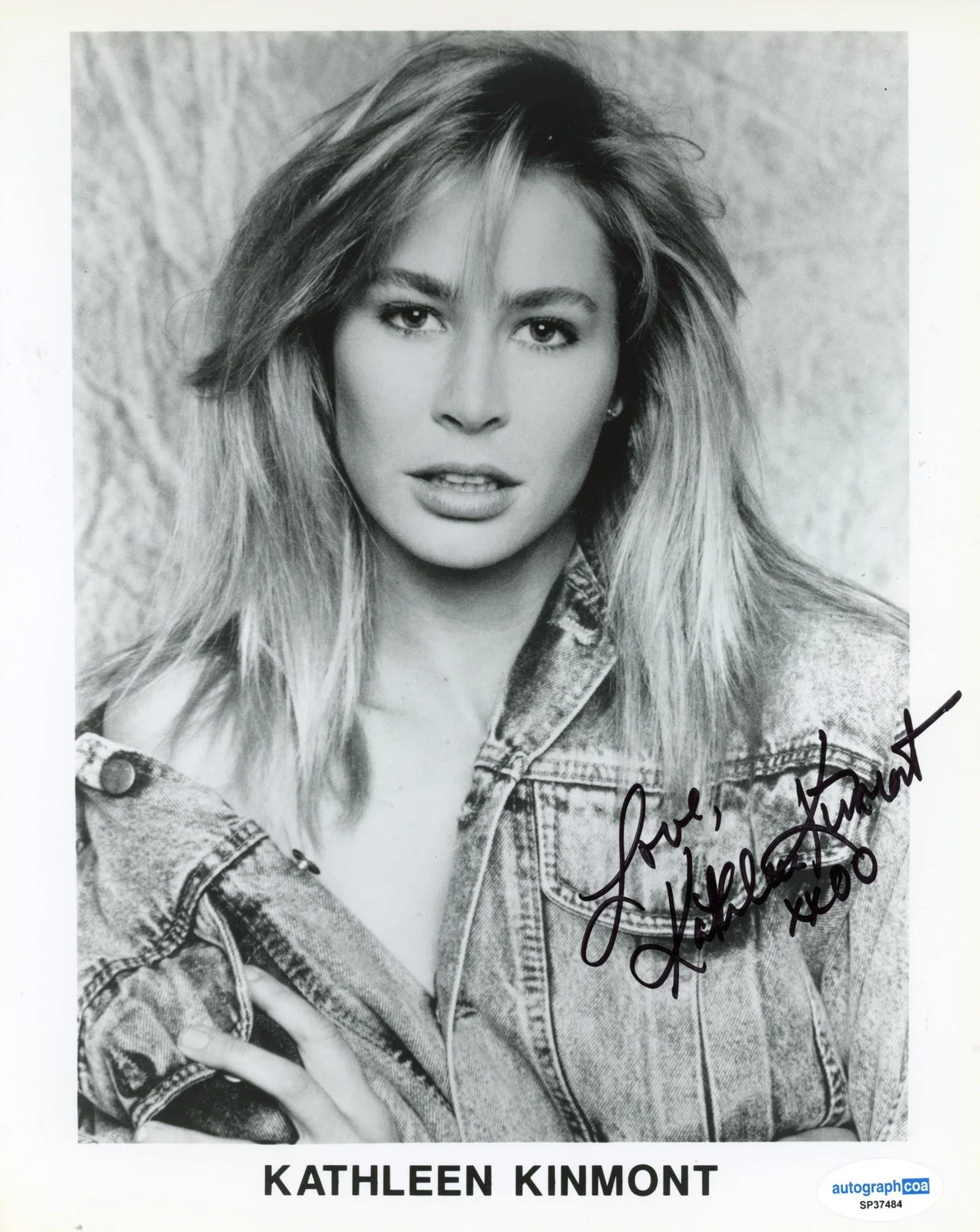 Kathleen Kinmont — Kathleen Kinmont "Halloween 4" AUTOGRAPH Signed Autographed 8x10 Photo ACOA, image 2