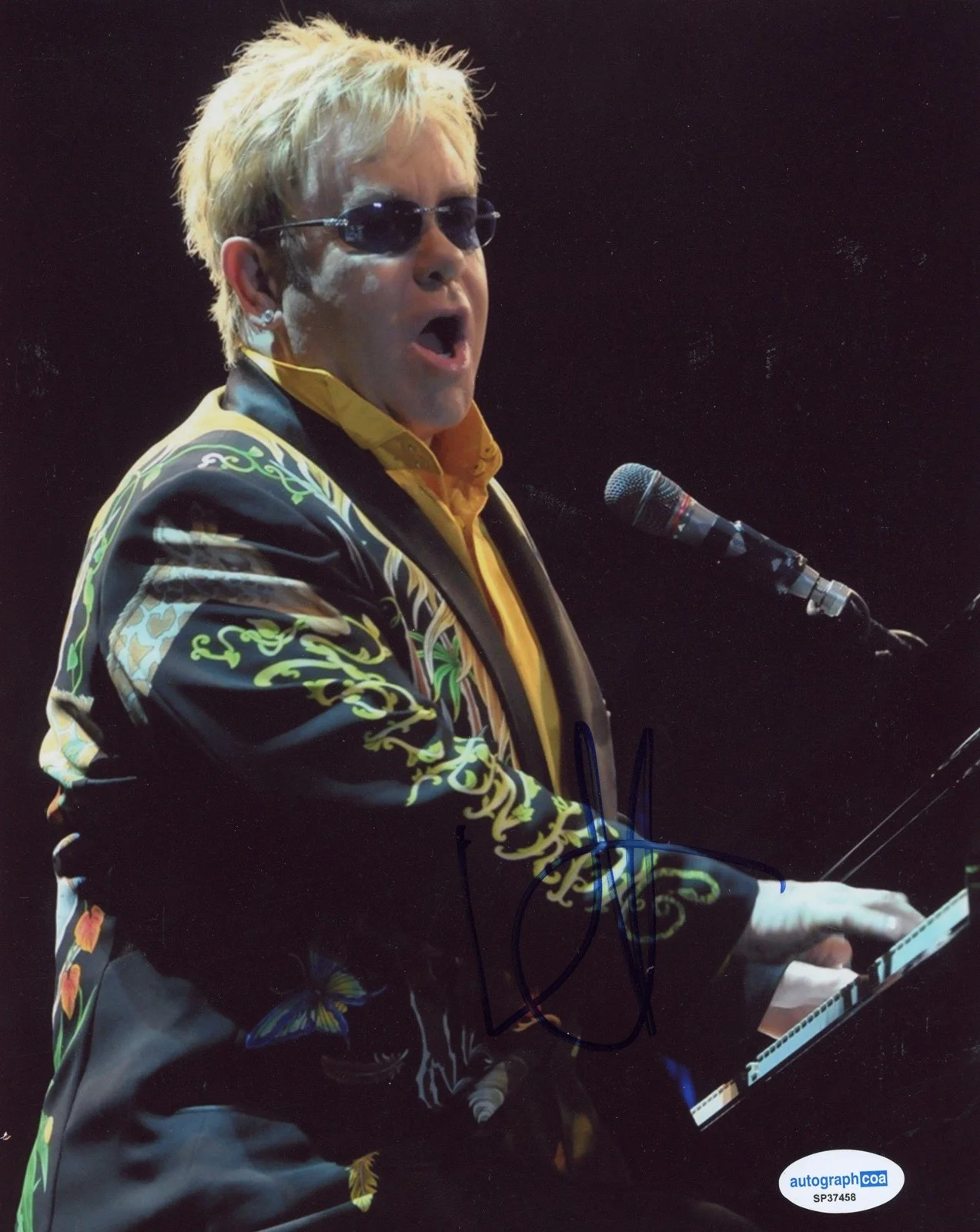 Elton John — Elton John "Goodbye Yellow Brick Road" Singer AUTOGRAPH Signed 8x10 Photo ACOA, image 2