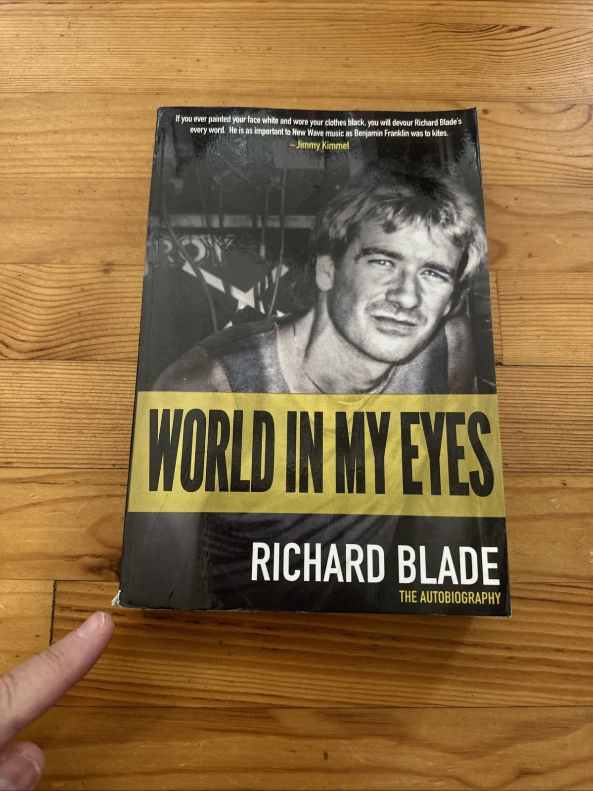 SIGNED Richard Blade Soft World In My Eyes KROQ DJ + Photo Signing Provenance, изображение 2