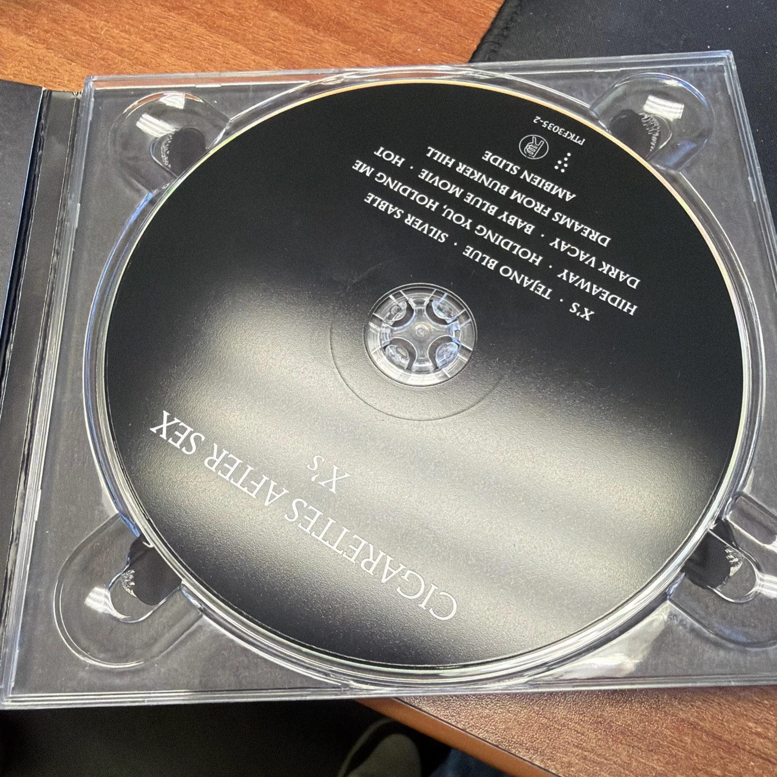 Cigarettes After Sex Signed Autograph X’s with CD [IN HAND] 🆕 ✍️, изображение 2