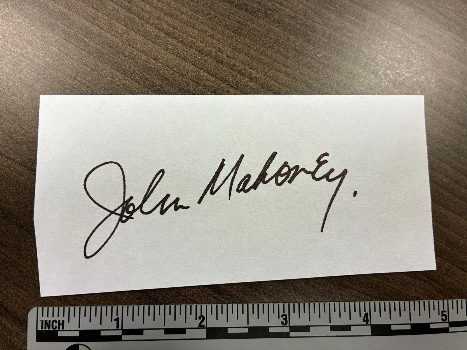 John Mahoney — John Mahoney Signed Paper Cut Actor Frasier Autograph