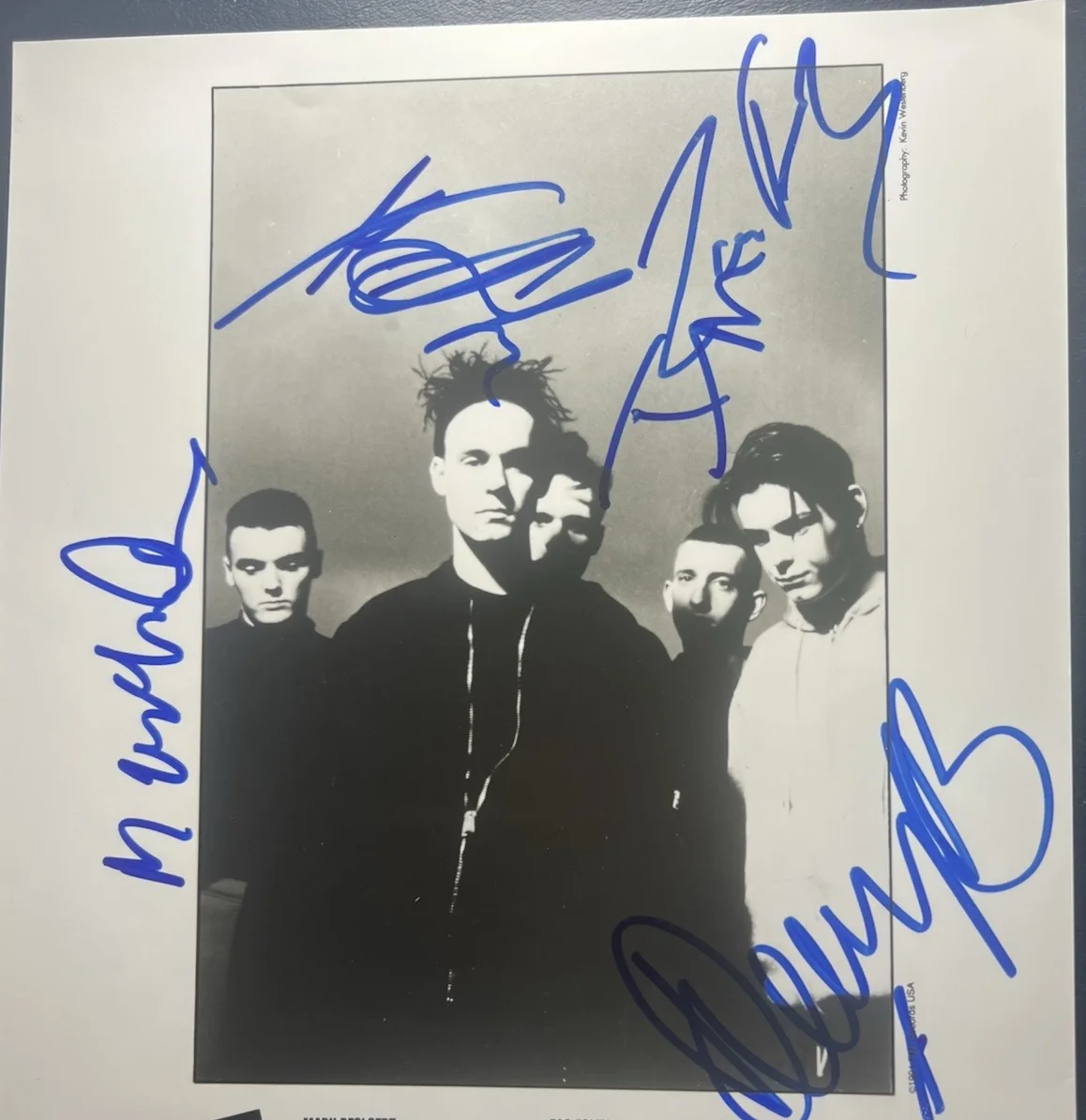 EMF the band 90's Signed Fully Signed Promo Photo - Epsom Mad Funkers, изображение 3