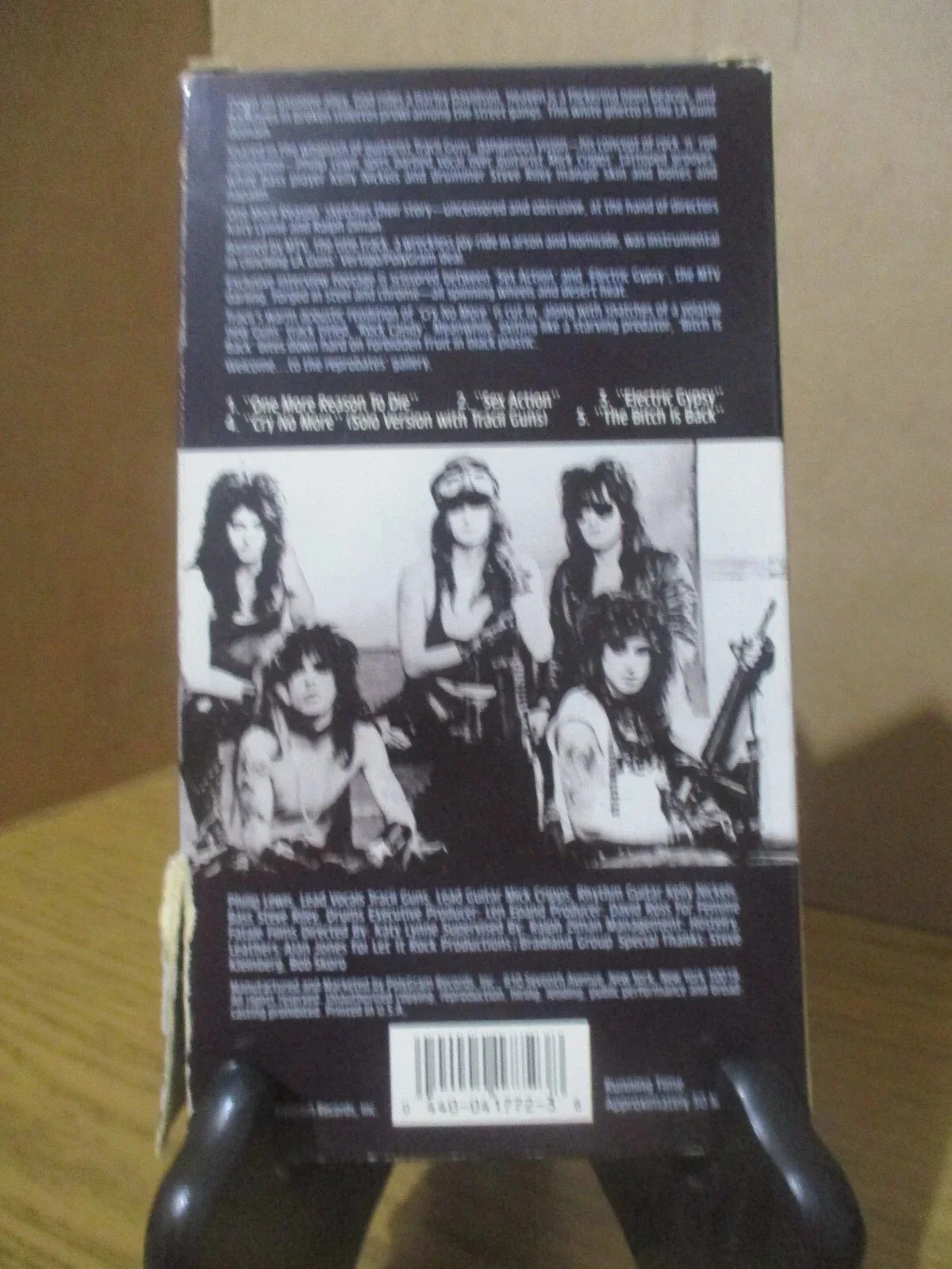 TRACII GUNS — LA GUNS authentic signed/autographed "ONE MORE REASON" VHS TAPE TRACII GUNS, image 4