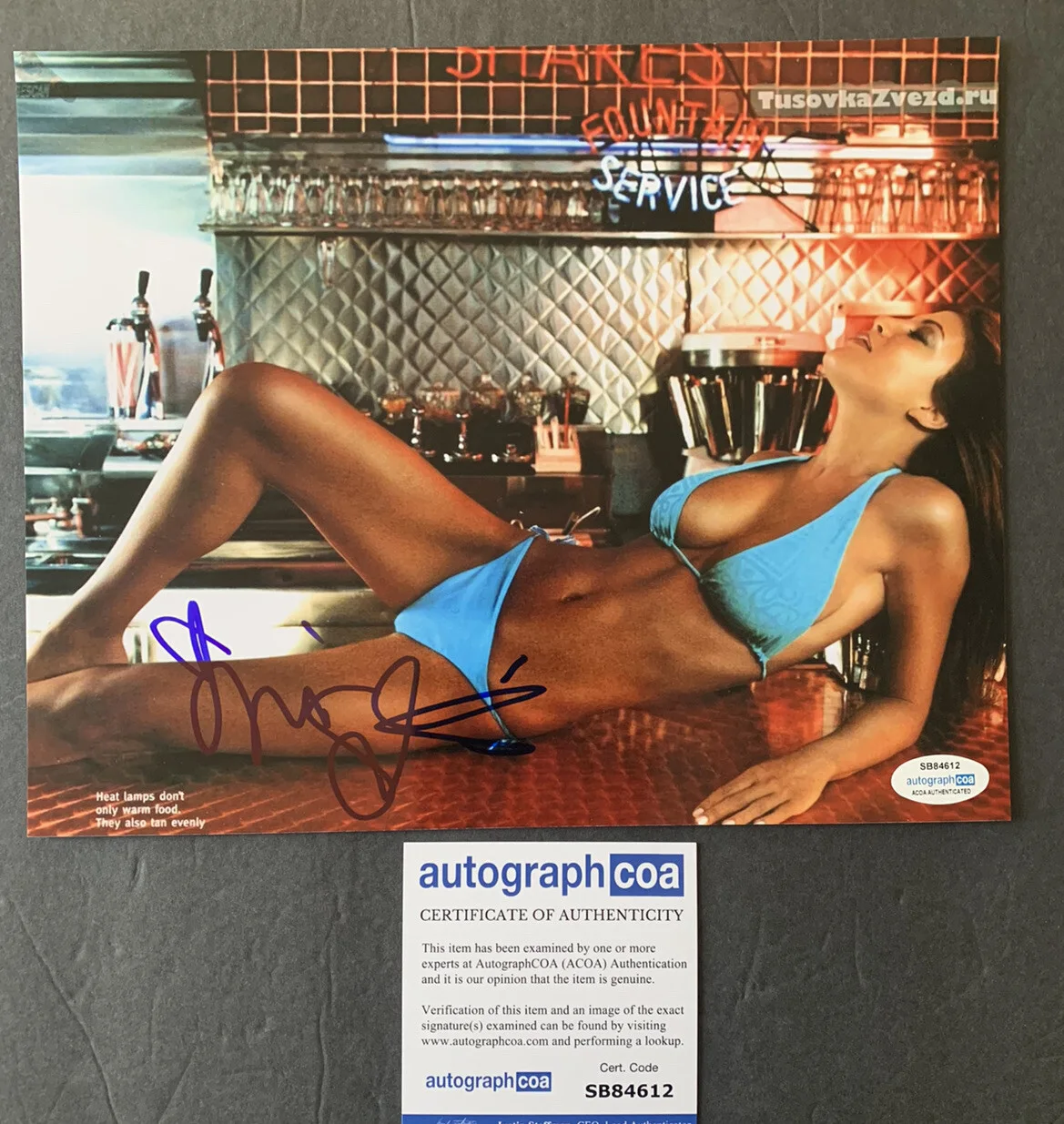 Tori Spelling — Tori Spelling Signed Autographed 8X10 Photo ACOA Sexy Beverly Hills 90210 Donna