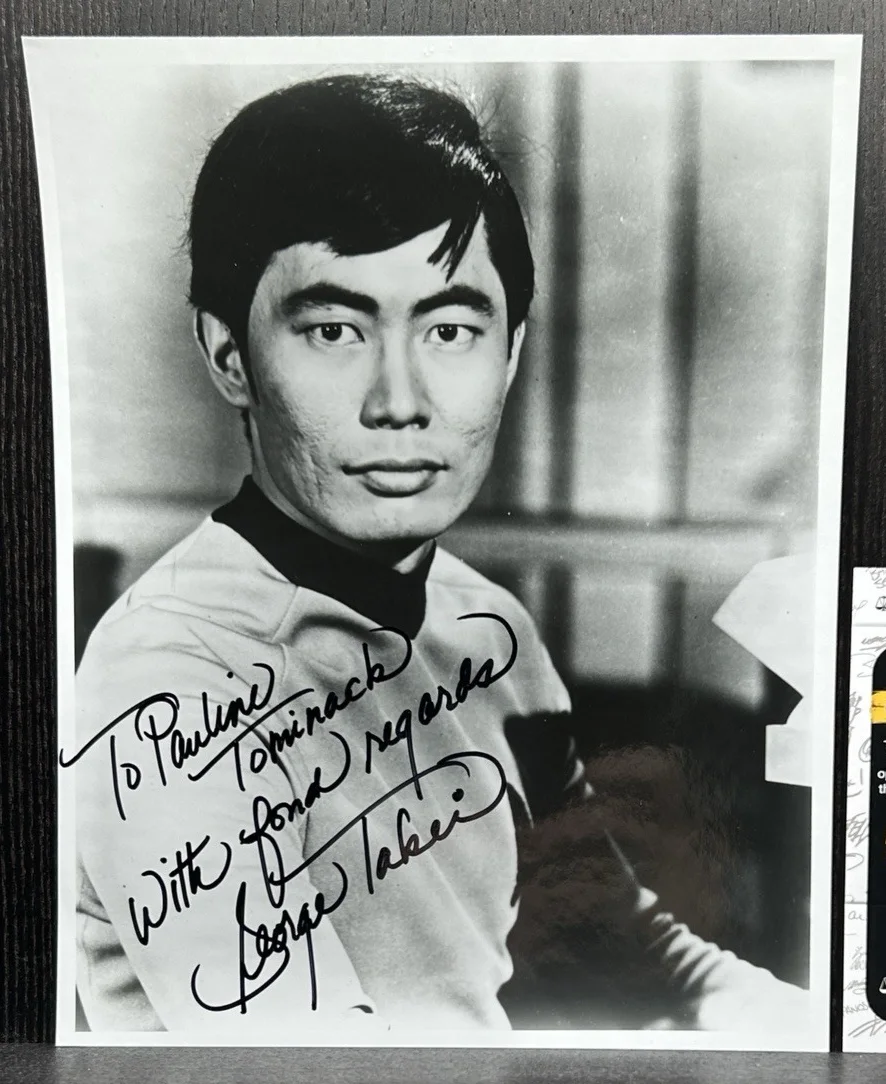 George Takei — GEORGE TAKEI SIGNED 8x10 PHOTO Original Autograph JSA COA Star Trek HIKARU SULU