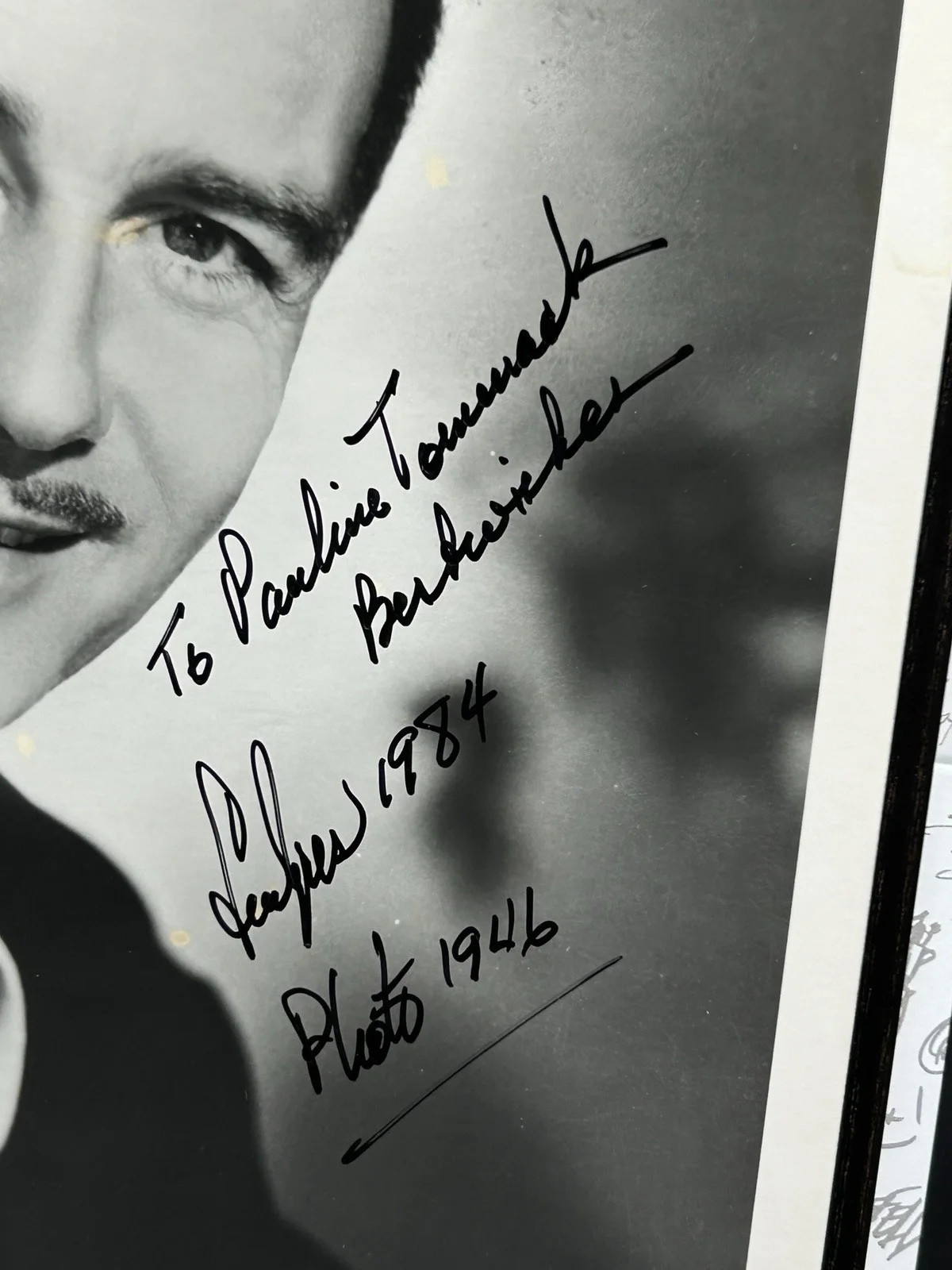 Lew Ayres — LEW AYRES SIGNED PHOTO Original Autograph JSA COA All Quiet on the Western Front, изображение 3