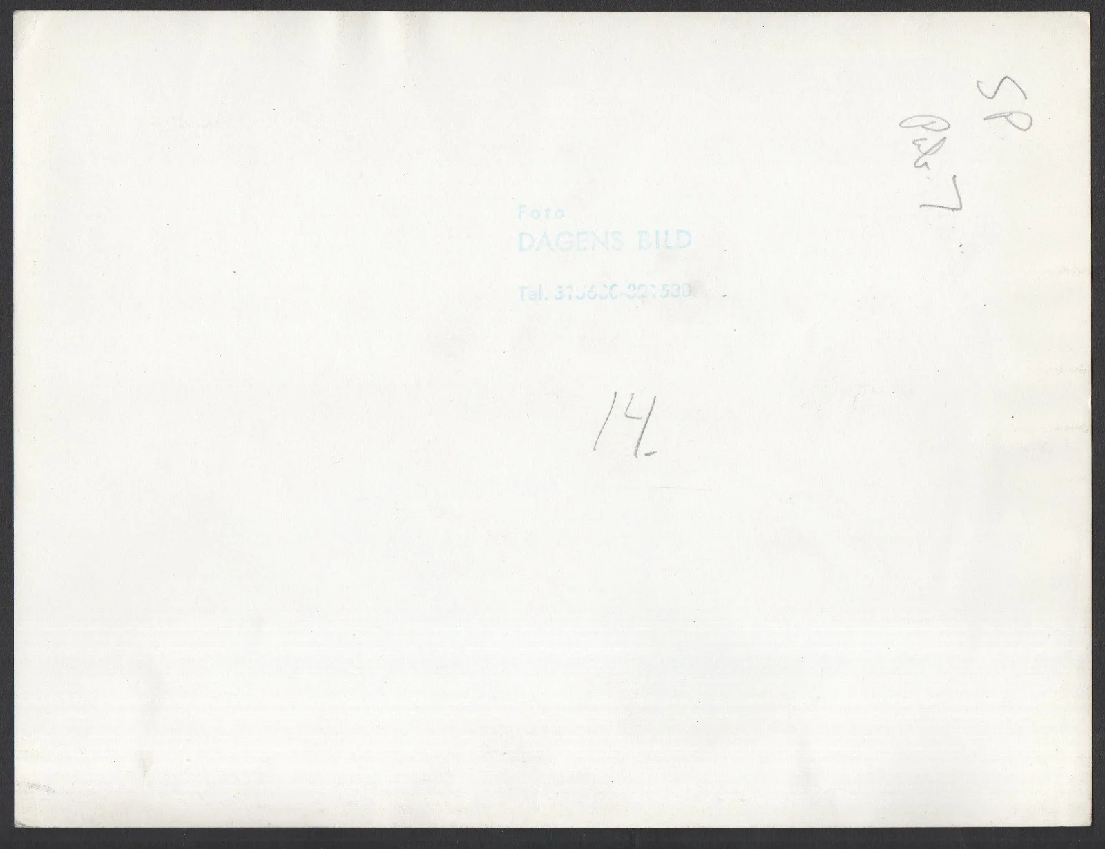 TWO LIVING, ONE DEAD 1961 Anthony Asquith 10x8 STILL #14, image 2