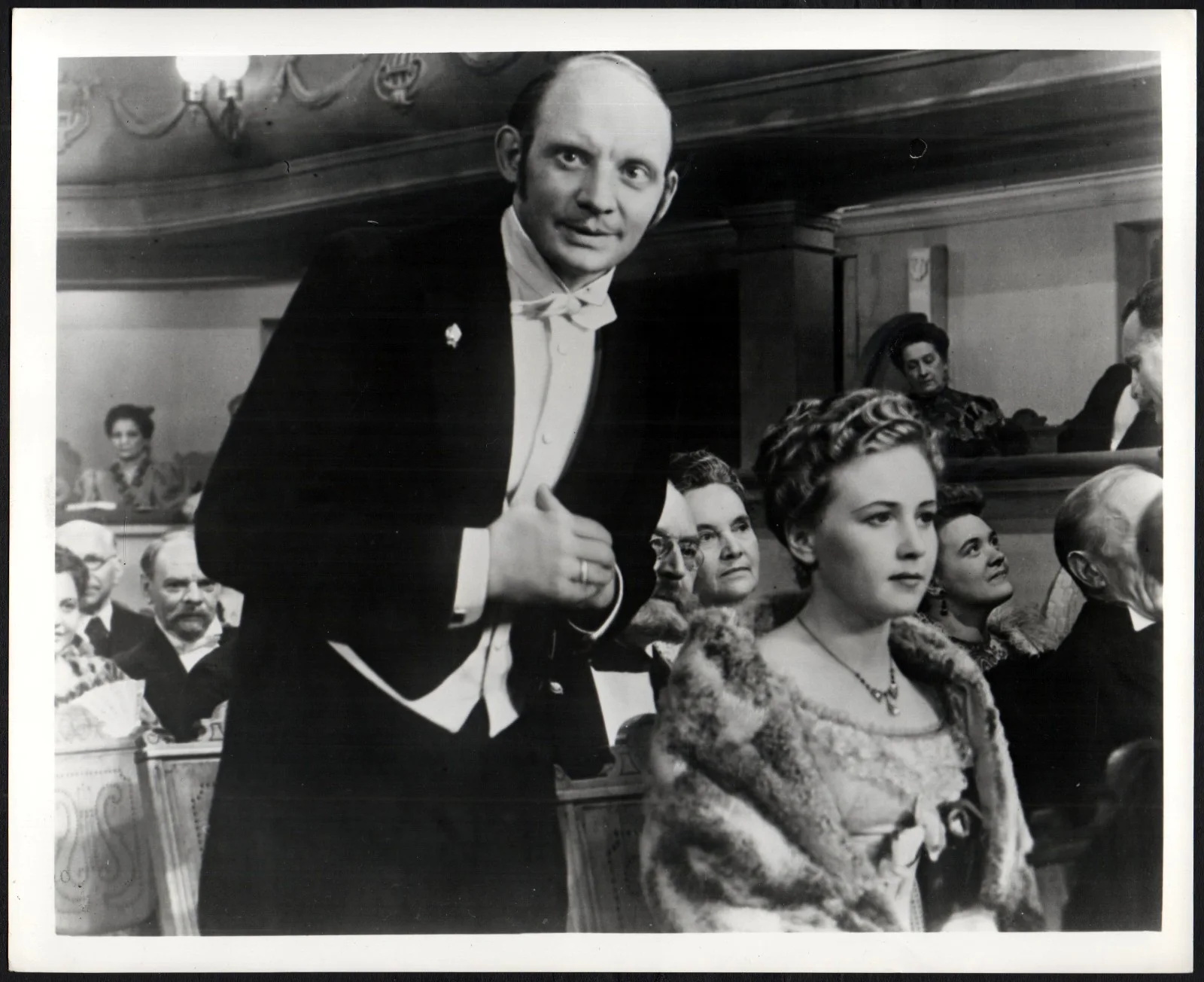 LADY WITH THE LITTLE DOG 1960 Josef Heifits Iya Savvina Aleksey Batalov 3 STILLS, изображение 4
