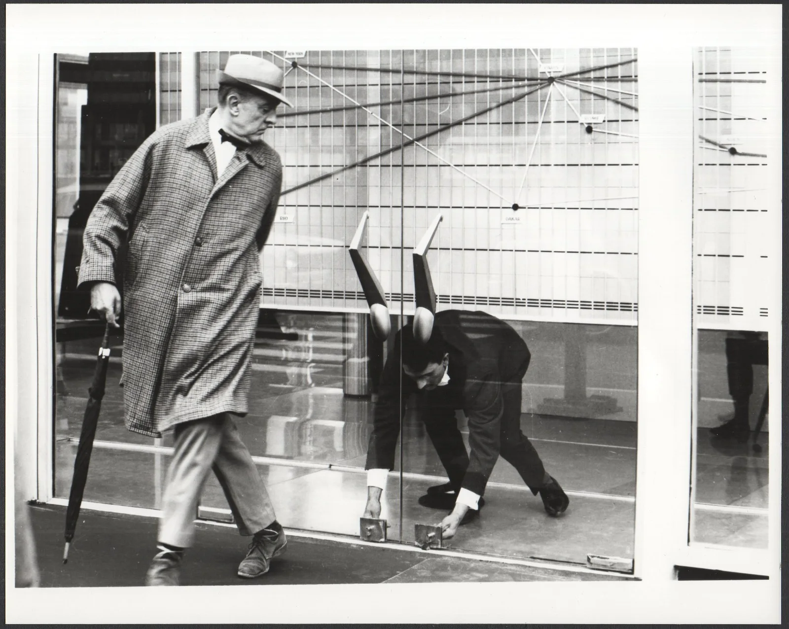 PLAYTIME 1967 Jacques Tati Monsieur Hulot Barbara Dennek 7 10x8 STILLS, изображение 5