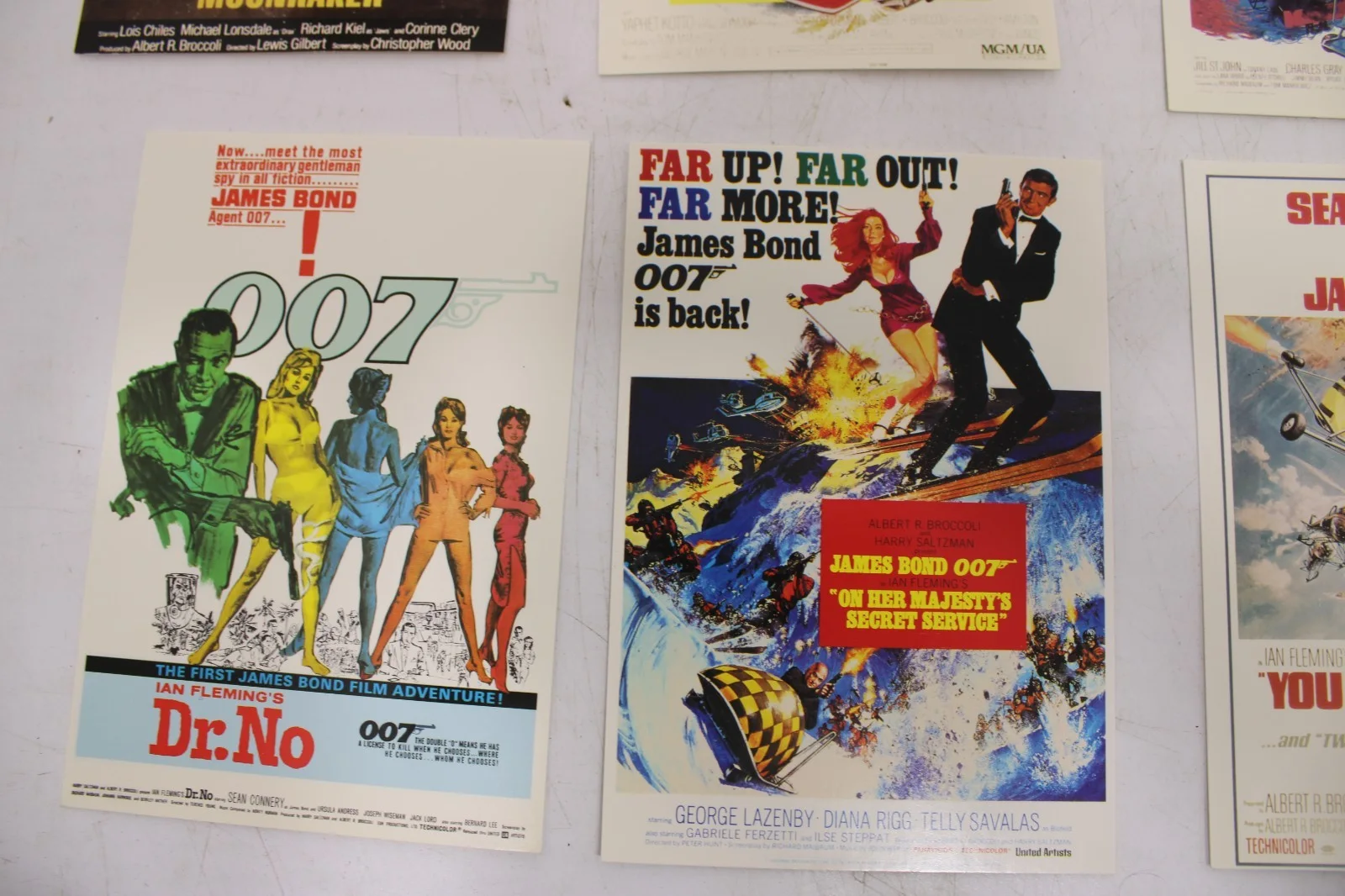 Set of 25 James Bond 007 Movie Posters on Postcards, Classico San Francisco, изображение 5