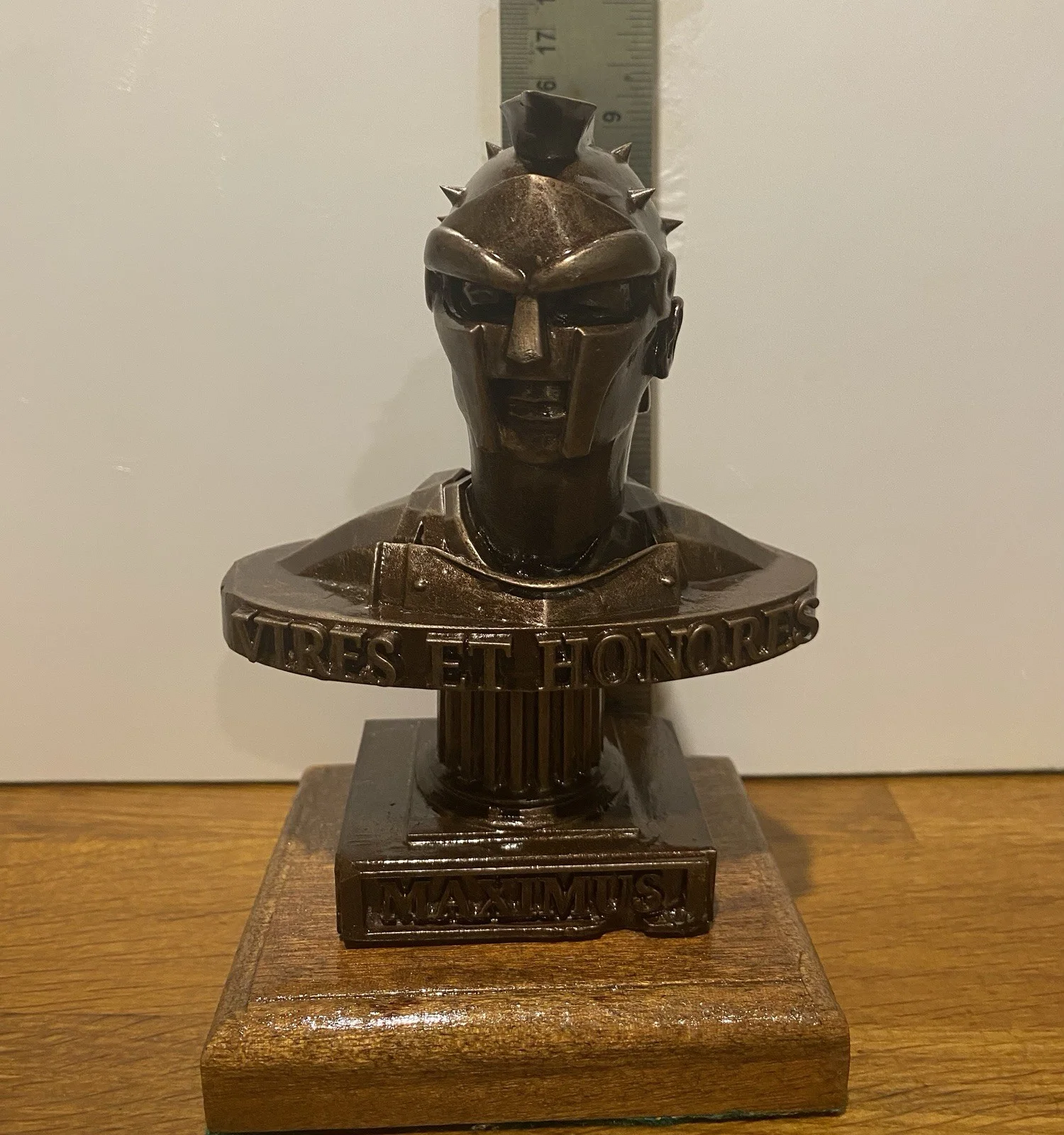 Gladiator Bust 3d Printed Bronze Colour Mounted On Wooden Plinth, image 4