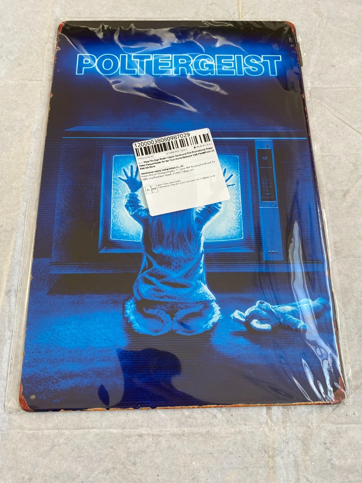 POLTERGEIST MOVIE POSTER (TIN WALL ART) BASED ON THE 1982 MOVIE BY TOBE HOOPER, изображение 2