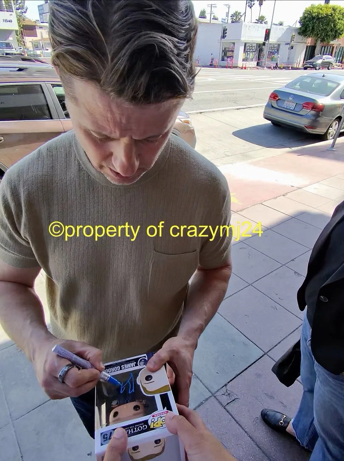 Ben McKenzie Signed James Gordon Gotham 75 Funko Autograph Exact Proof SWAU COA, изображение 2