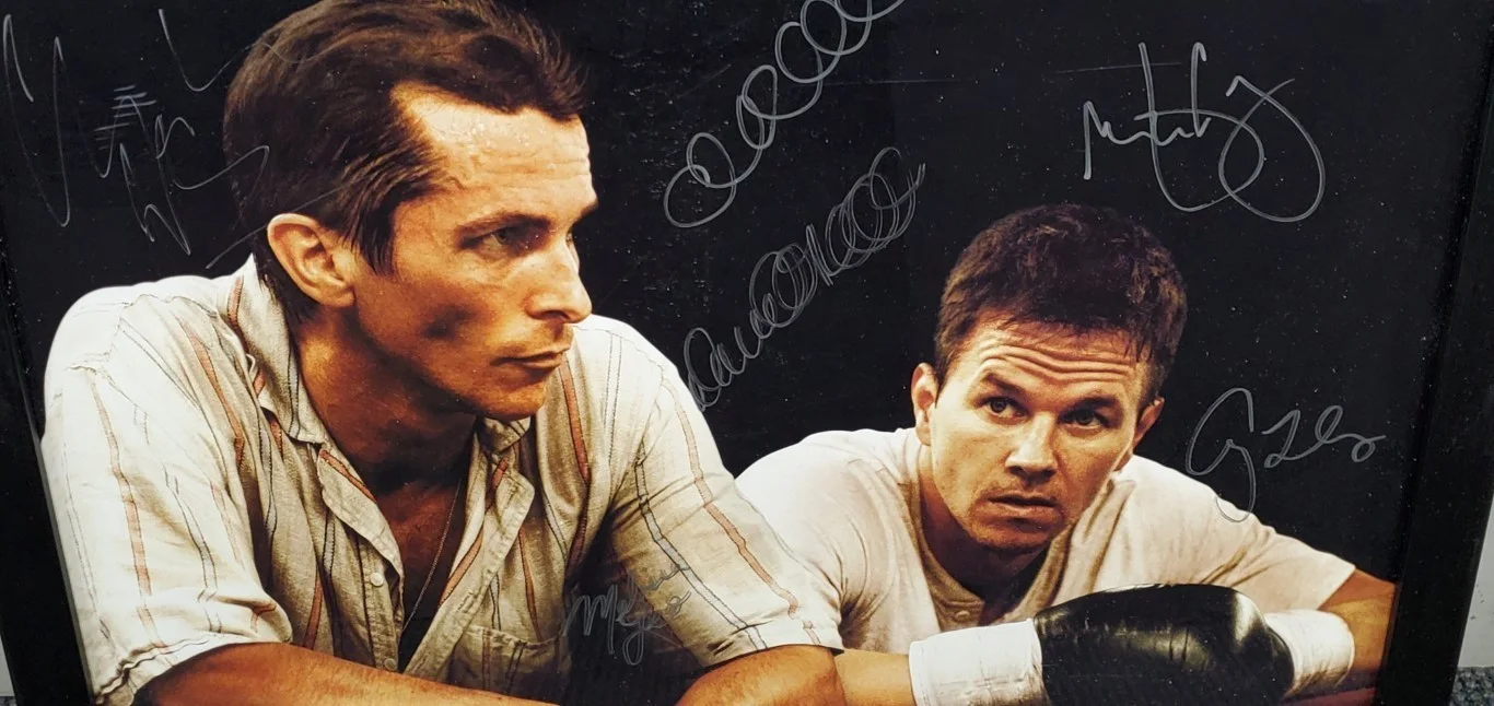 Christian Bale, Mark Wahlberg, Amy Adams — Christian Bale Mark Wahlberg Adams +3 Signed Poster Framed The Fighter Beckett, image 2