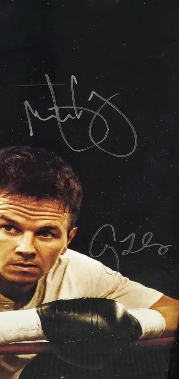 Christian Bale, Mark Wahlberg, Amy Adams — Christian Bale Mark Wahlberg Adams +3 Signed Poster Framed The Fighter Beckett, image 4
