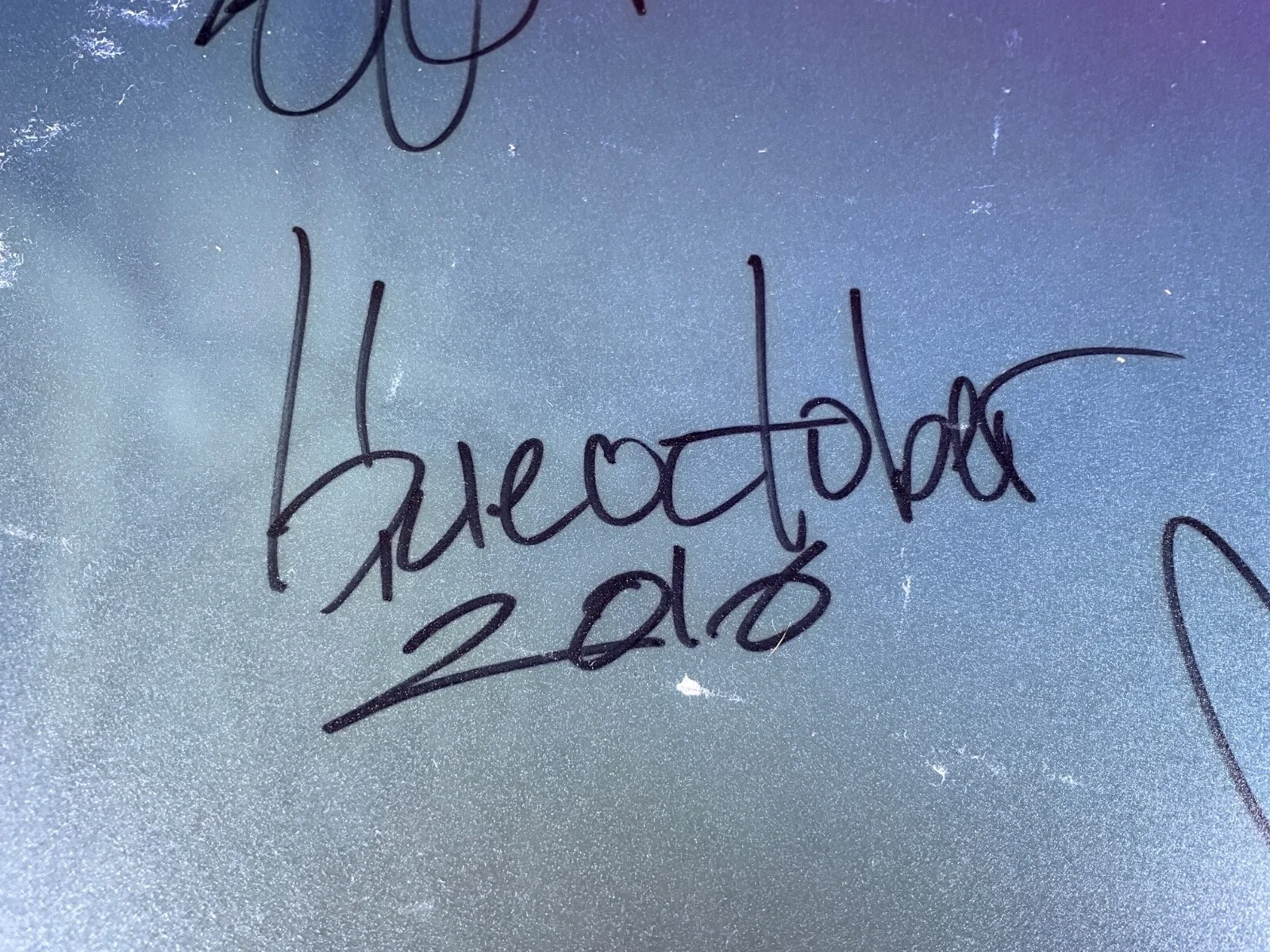 T5-98 BLUE OCTOBER BAND - DRUM HEAD (BLUE) - AUTOGRAPHED X4 - 2016 - CRAZY!, image 3