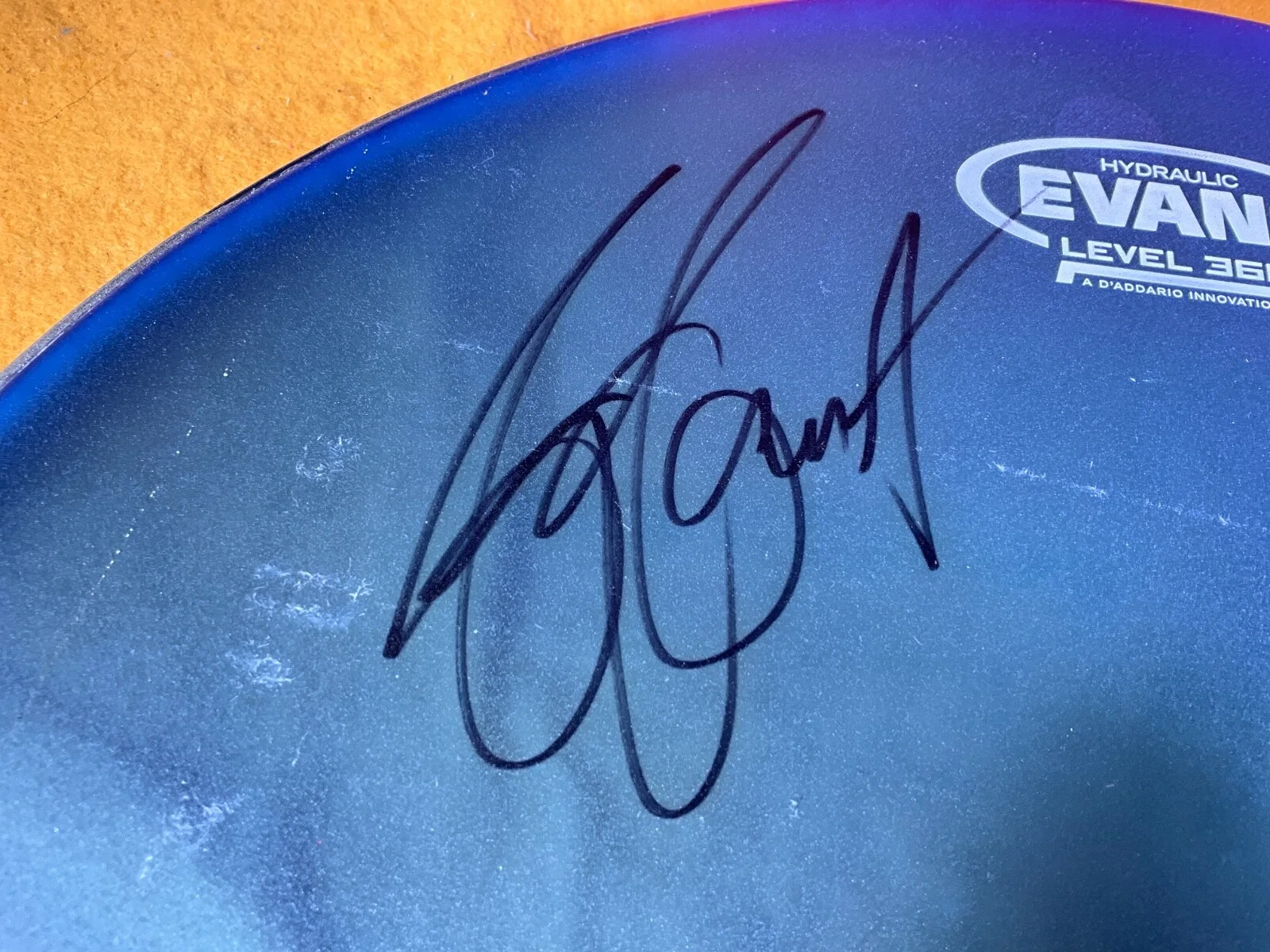 T5-98 BLUE OCTOBER BAND - DRUM HEAD (BLUE) - AUTOGRAPHED X4 - 2016 - CRAZY!, image 4