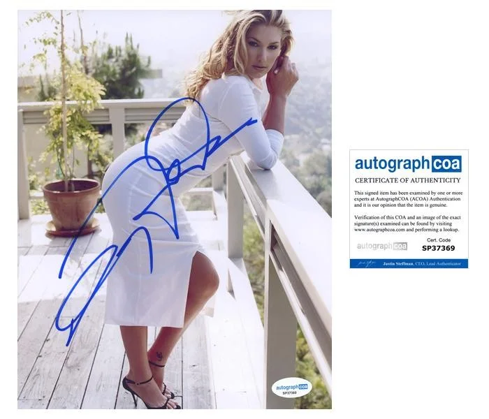 Daisy Fuentes — Daisy Fuentes AUTOGRAPH Signed MTV VJ Model Autographed 8x10 Photo B ACOA