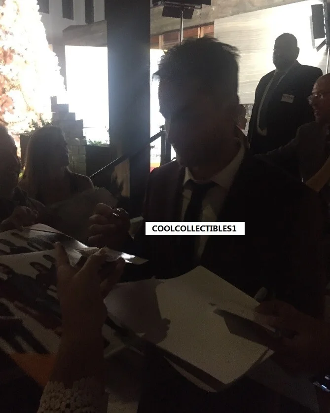 JUSTIN HARTLEY — JUSTIN HARTLEY of TRACKER IN PERSON SIGNED 8X10 COLOR PHOTO 2 C0A "PROOF", изображение 2