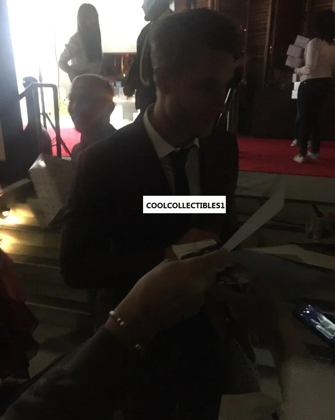 JUSTIN HARTLEY — JUSTIN HARTLEY of TRACKER IN PERSON SIGNED 8X10 COLOR PHOTO 2 C0A "PROOF", изображение 4