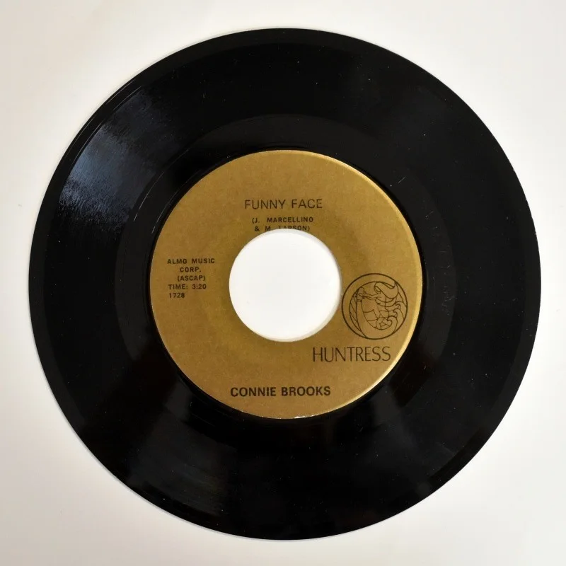 Connie Brooks - Something About You / Funny Face (7" Single), image 2