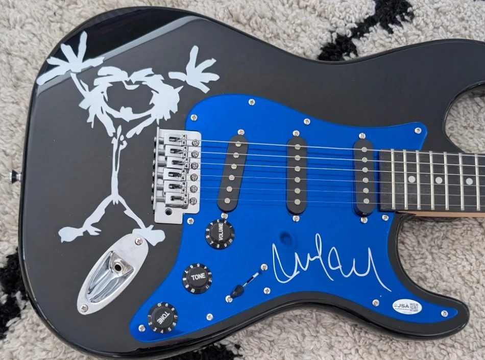 MIKE MCCREADY signed PAINTED GUITAR JSA Coa Pearl Jam, image 2
