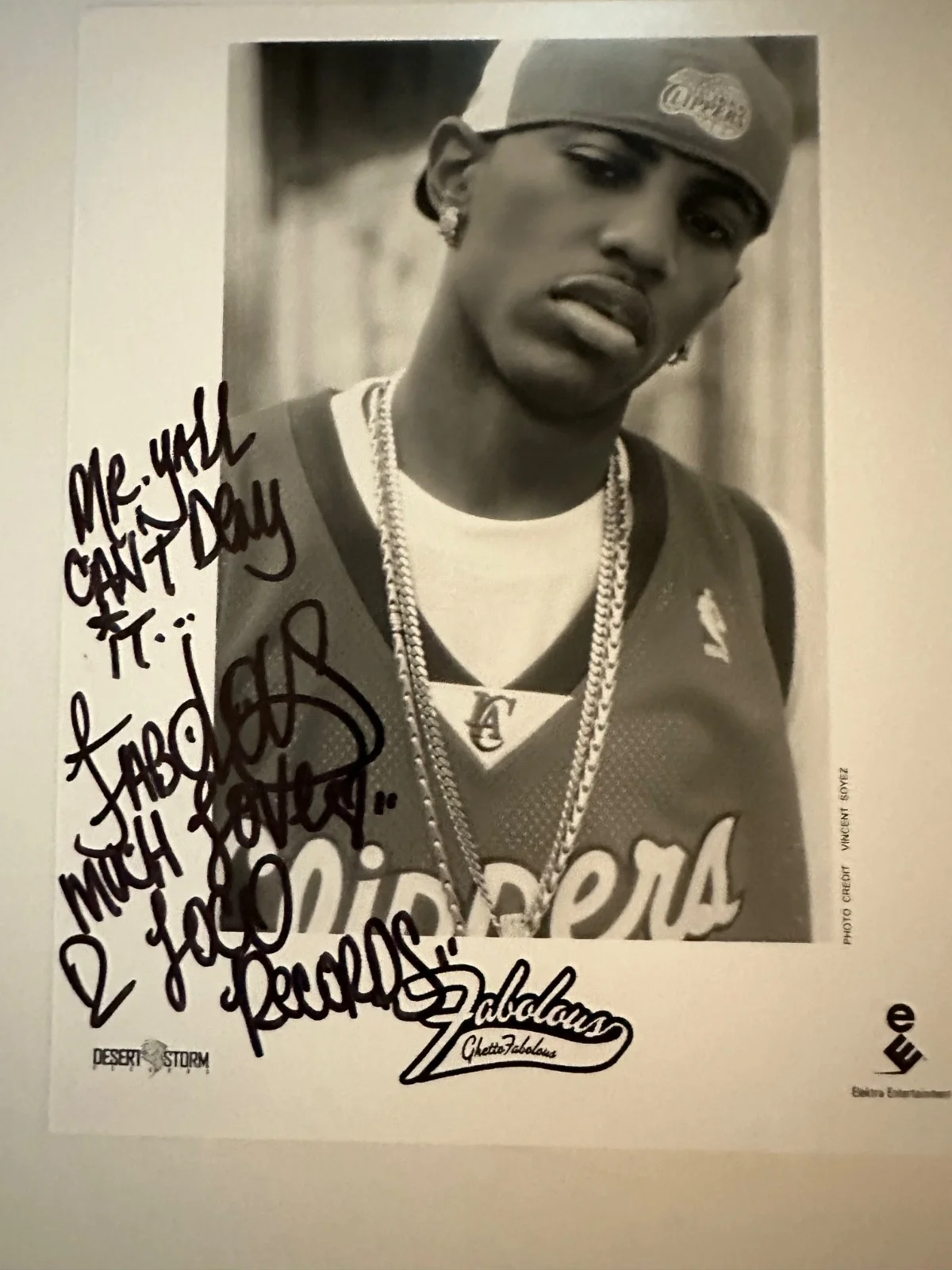 FABOLOUS Signed 8x10 Promo Photo Rare B&W Rap Autograph Signed in Record Store, изображение 2