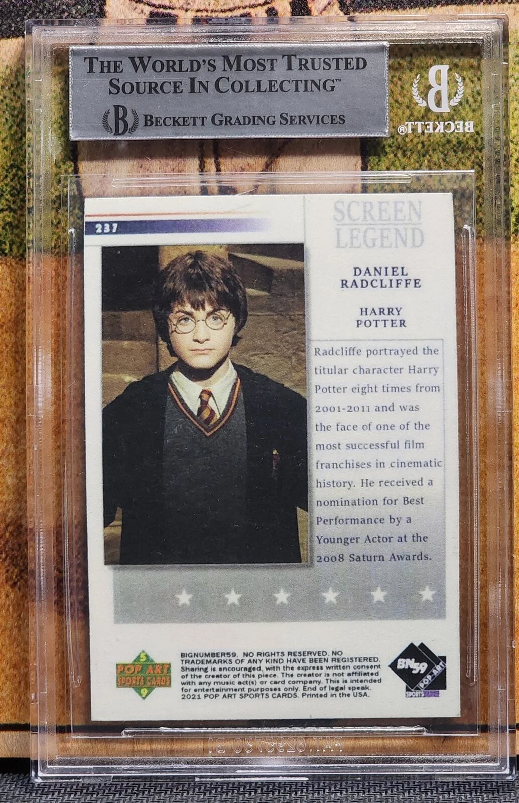 Daniel Radcliffe — HARRY POTTER DANIEL RADCLIFFE Signed Pop Art Gryffindor Beckett Authentic AUTO, image 2