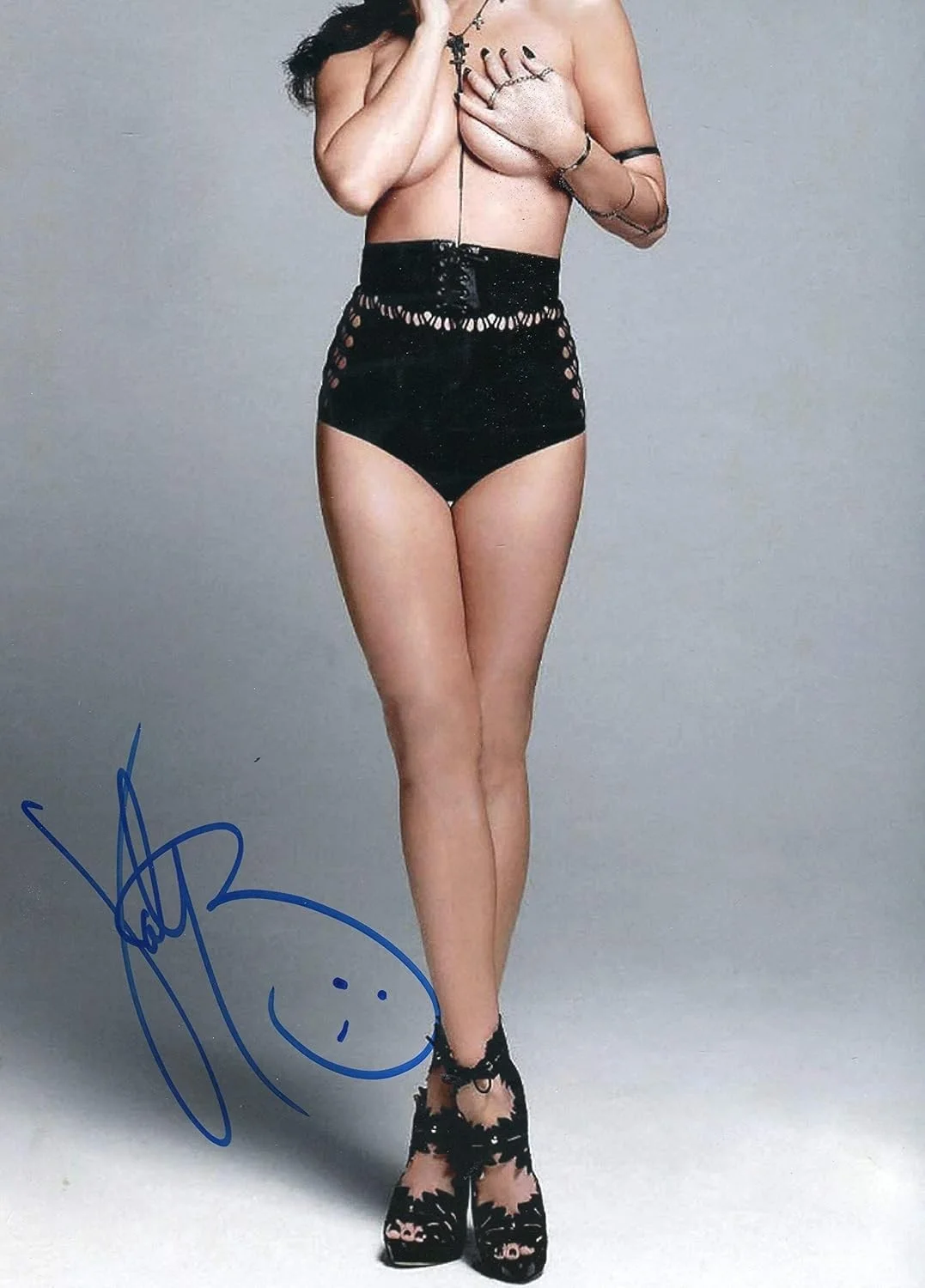 Katy Perry — * KATY PERRY * early career sexy hand-bra signed 9.5 x 14" photo, изображение 3