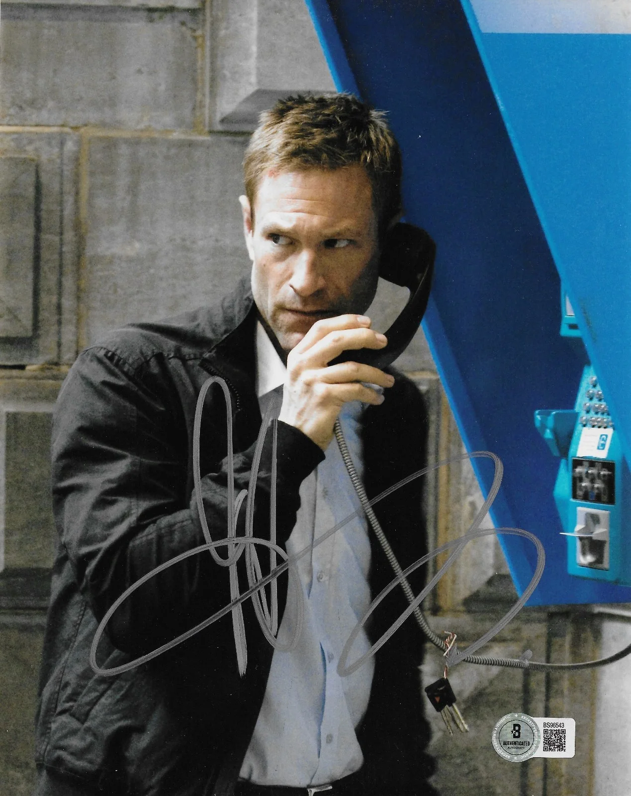 Aaron Eckhart — Aaron Eckhart BAS Signed 8x10 Photo Autographed Erased The Expatriate