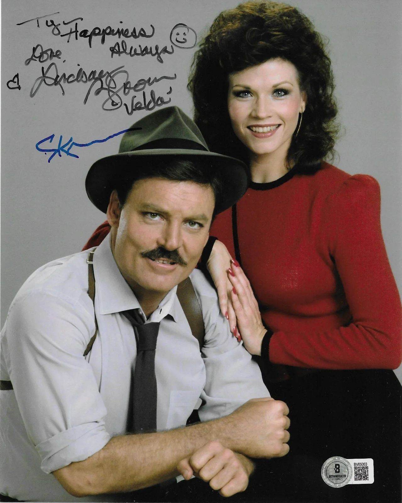 Stacy Keach & Lindsay Bloom — Stacy Keach & Lindsay Bloom Dual Signed 8x10 Photo BAS Autographed Mike Hammer