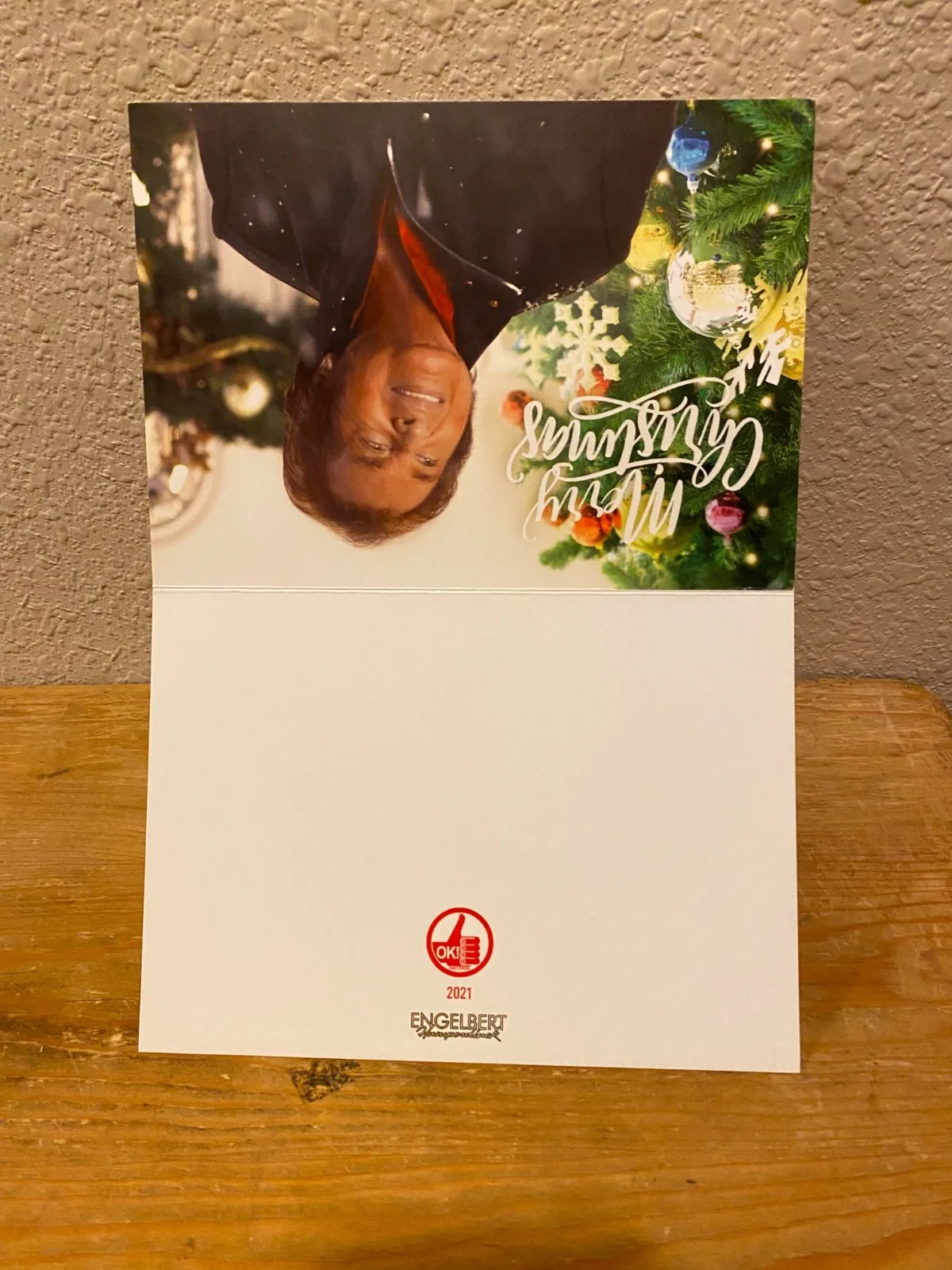 ENGELBERT HUMPERDINCK Signed Christmas Card (2021), image 4