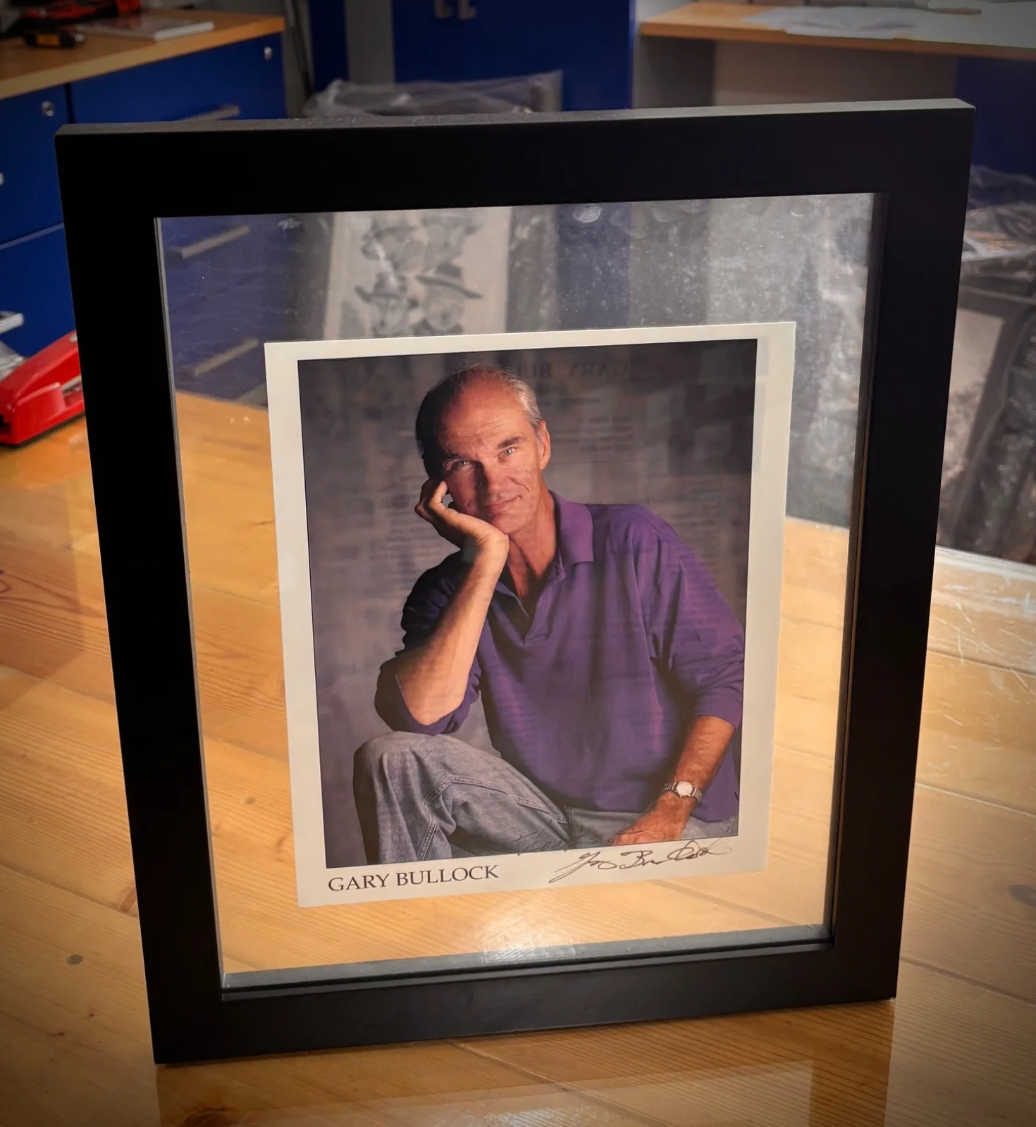 Gary Bullock — Gary Bullock. Twin Peaks - Firewalk with me. Autographed signed photo. Framed., image 2