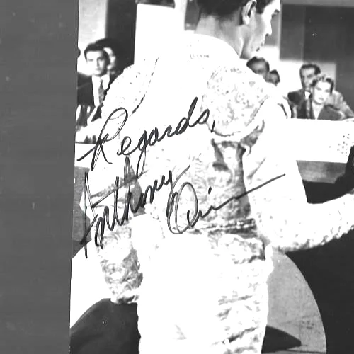 original Hand signed 8 x 10 photo of Anthony Quinn, image 2