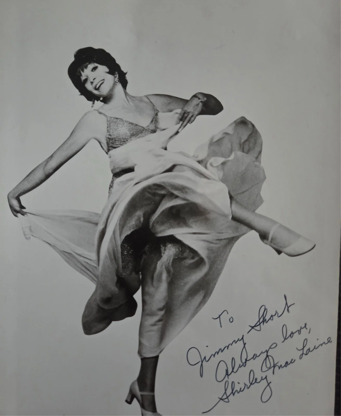 Shirley MacLaine — Shirley MacLaine Package! (3) Signed Autographed 8x10 Photos Actress Singer, изображение 3