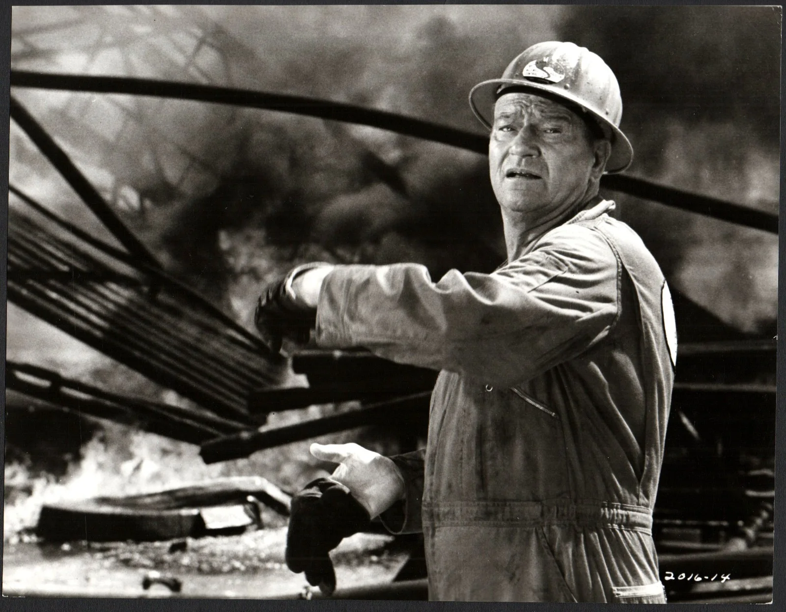 HELLFIGHTERS 1968 John Wayne, Katharine Ross, Jim Hutton 4 STILLS, image 4