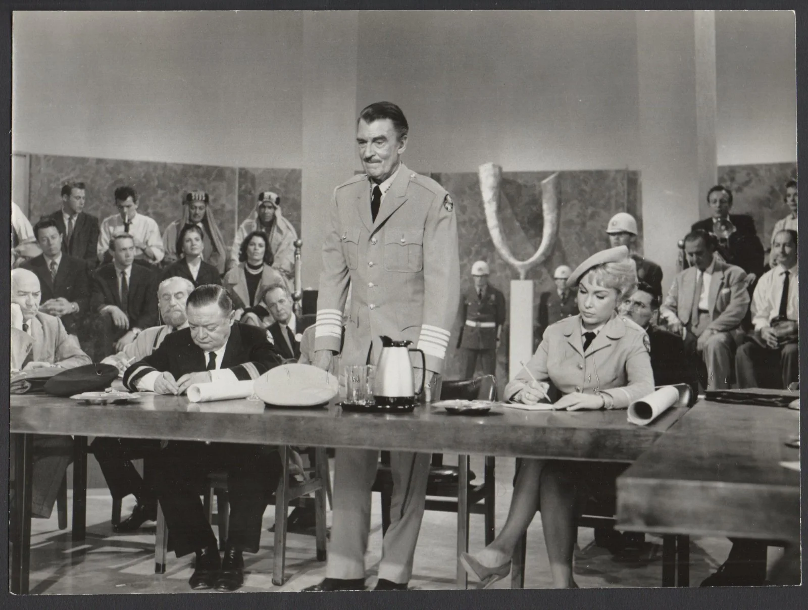 VOYAGE TO THE BOTTOM OF THE SEA 1961 Walter Pidgeon, Peter Lorre 7 STILLS, изображение 2