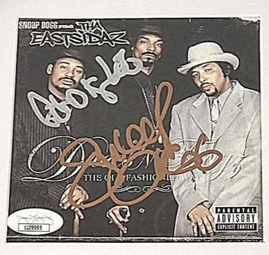 Snoop Dogg, Goldie Loc — Snoop Dogg Goldie Loc Signed Eastsidaz CD Framed JSA COA Rap Hip Hop Album, изображение 2