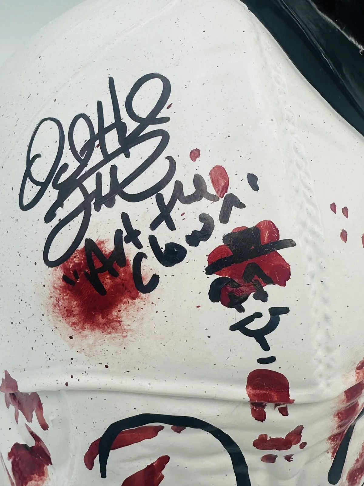 David Howard Thornton — David Howard Thornton Mike Giannelli Signed Art the Clown Mask Terrifier BAS 686, image 2
