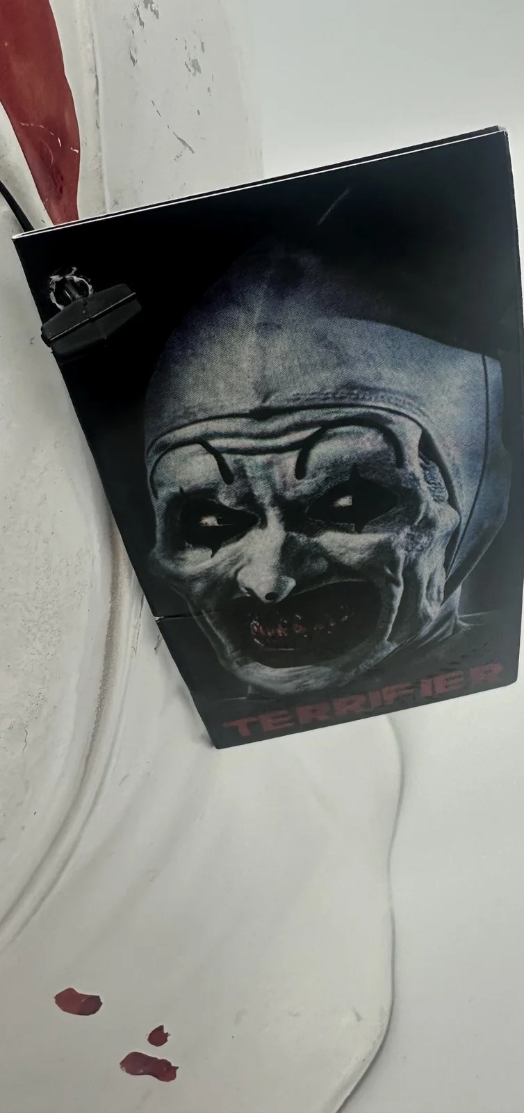 David Howard Thornton — David Howard Thornton Mike Giannelli Signed Art the Clown Mask Terrifier BAS 689, image 4