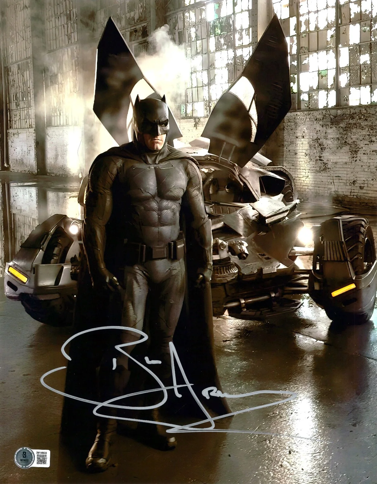 BEN AFFLECK — BEN AFFLECK SIGNED AUTOGRAPH BATMAN V SUPERMAN 11X14 METALLIC PHOTO BAS BECKETT