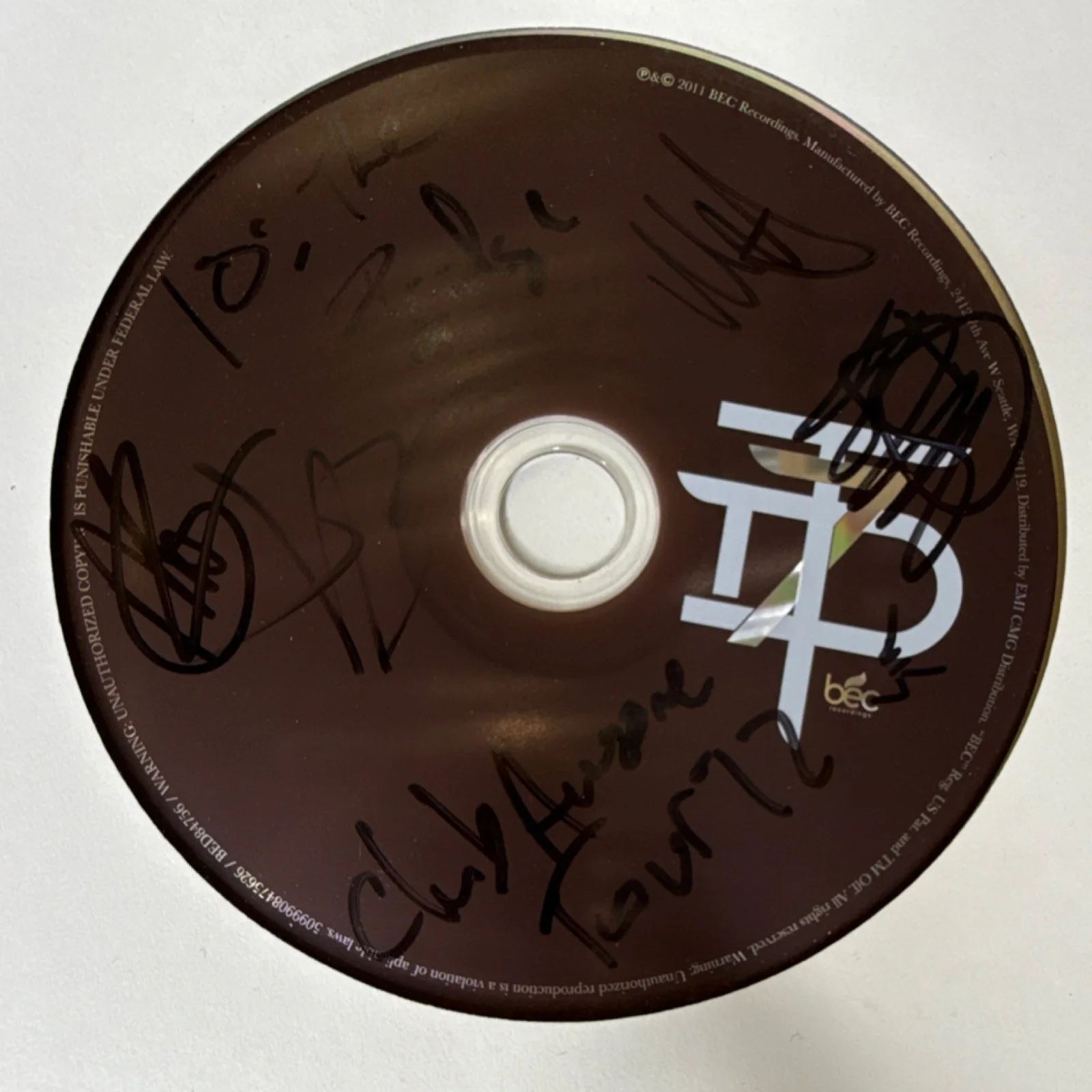 CD e livreto assinado Seventh Time Down Alive In You display emoldurado, image 2