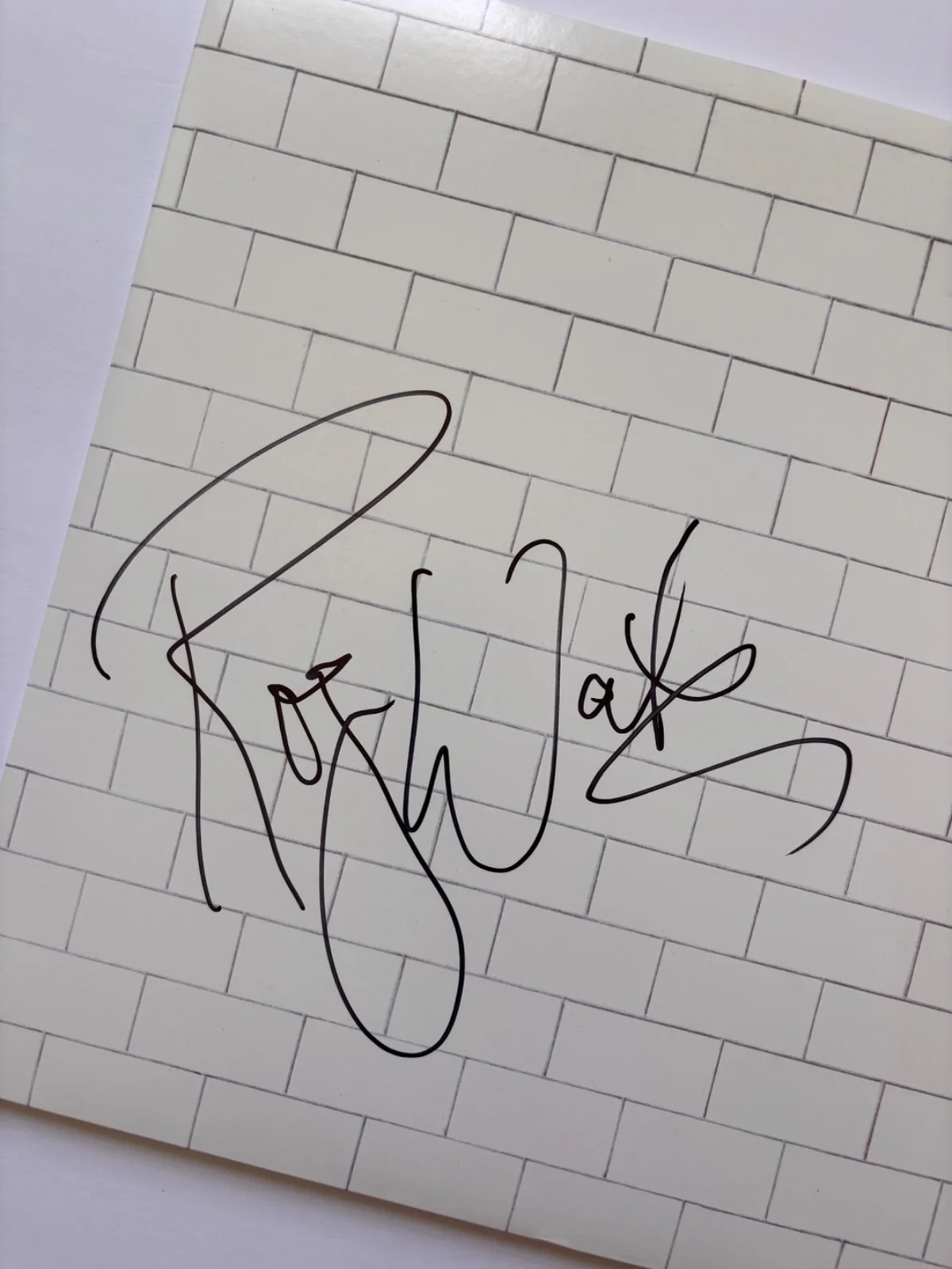 ROGER WATERS SIGNED PINK FLOYD THE WALL VINYL ALBUM BAND SINGER US THEM BAS, image 2