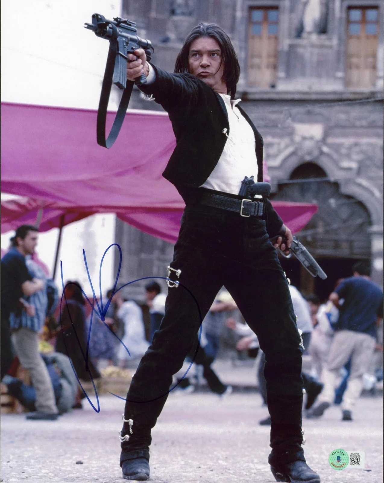 Antonio Banderas — Antonio Banderas Desperado Authentic Signed 11x14 Photo Autographed BAS #BK43752, изображение 3