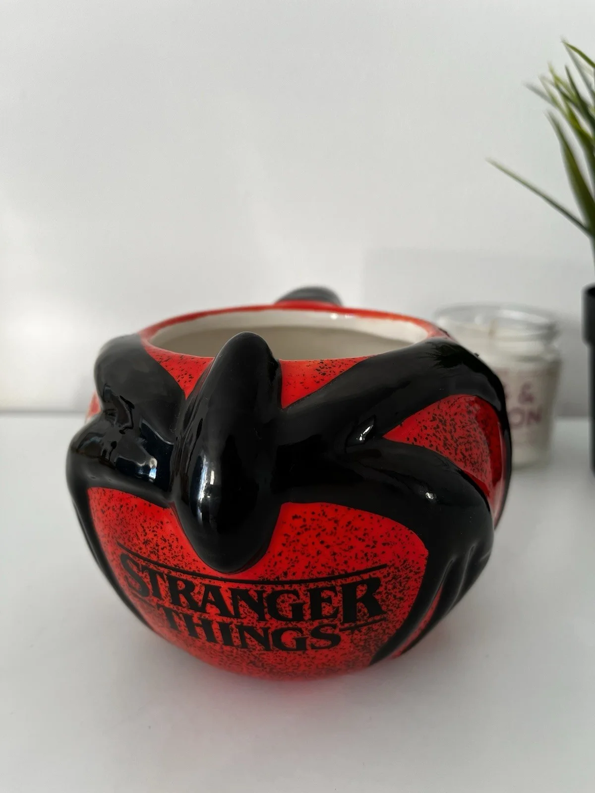 Stranger Things Netflix Ceramic Mug Excellent Condition, image 3