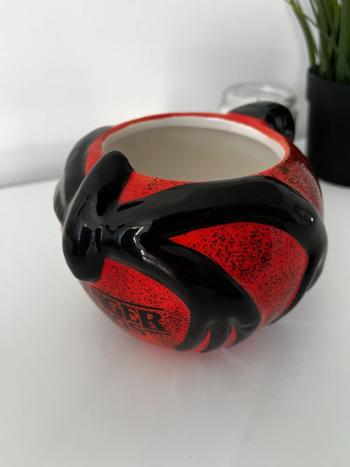 Stranger Things Netflix Ceramic Mug Excellent Condition, image 5